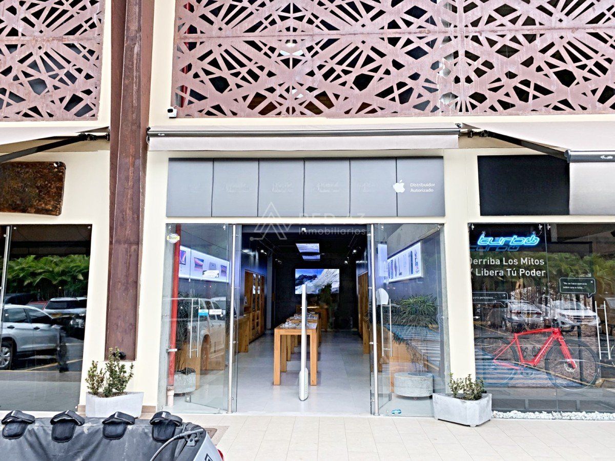 Local en venta Risaralda Pereira Pereira 203 m2 Habitaciones 0 Baños 0 Garajes 1 Precio $1250000000