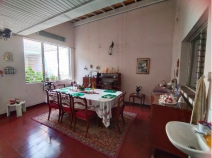 Casa en venta Antioquia Medellín Campo Alegre 206 m2 Habitaciones 4 Baños 3 Garajes 0 Precio $700000000