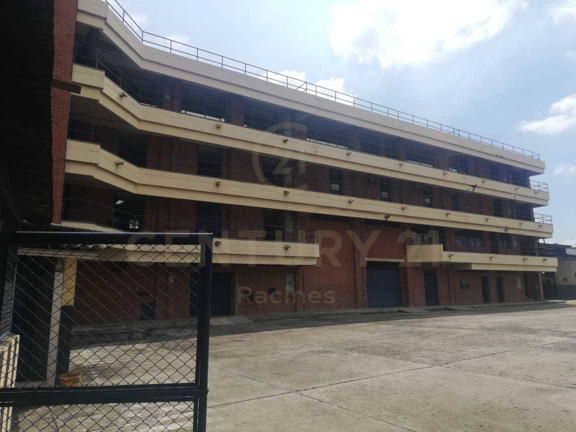 Lote en venta Valle Del Cauca Cali La Esmeralda 1708 m2 Habitaciones 0 Baños 0 Garajes 0 Precio $12800000000