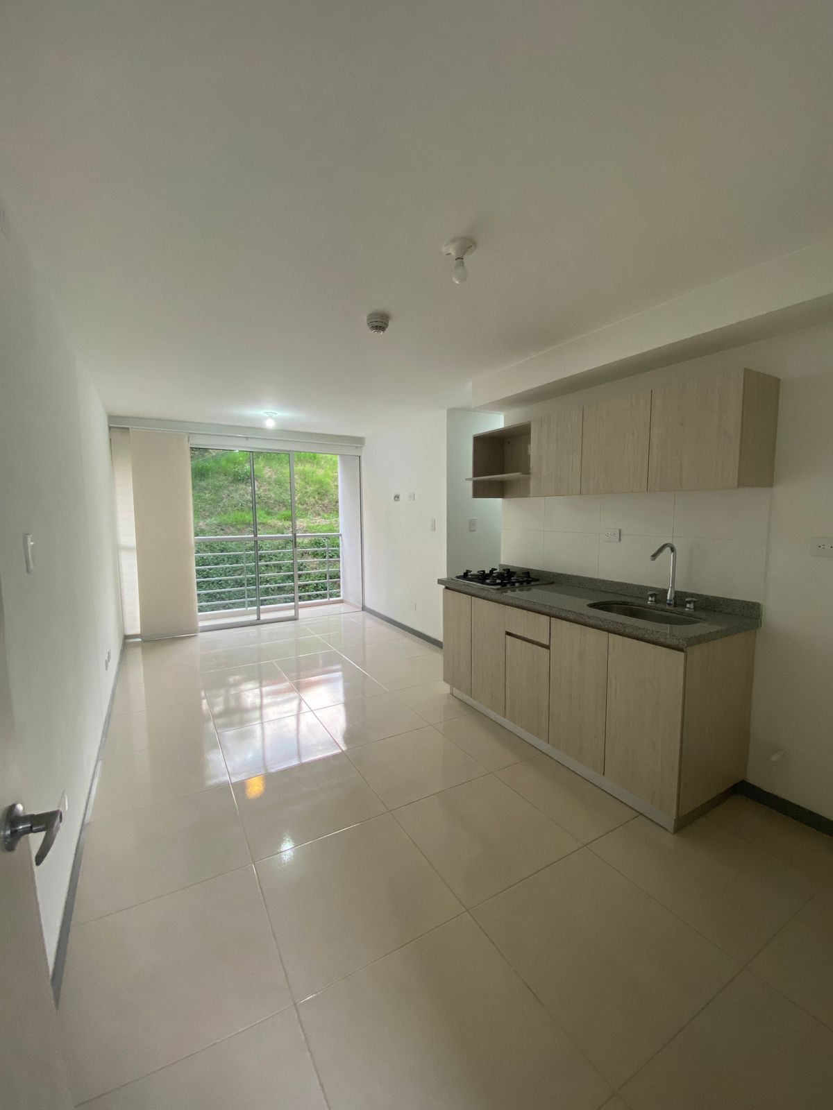 Apartamento en arriendo Risaralda Pereira Bosques De Cantabria 55 m2 Habitaciones 2 Baños 2 Garajes 2 Precio $1400000