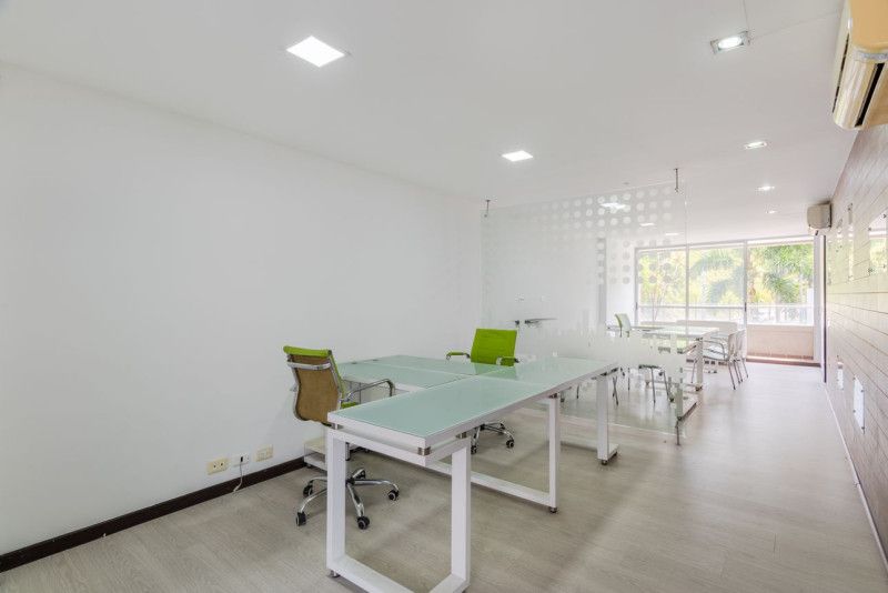 Oficina en arriendo Antioquia Medellín Castropol 48 m2 Habitaciones 0 Baños 0 Garajes 1 Precio $3530000