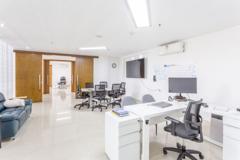 Local en venta Antioquia Envigado La Inmaculada 365 m2 Habitaciones 0 Baños 4 Garajes 5 Precio $3800000000