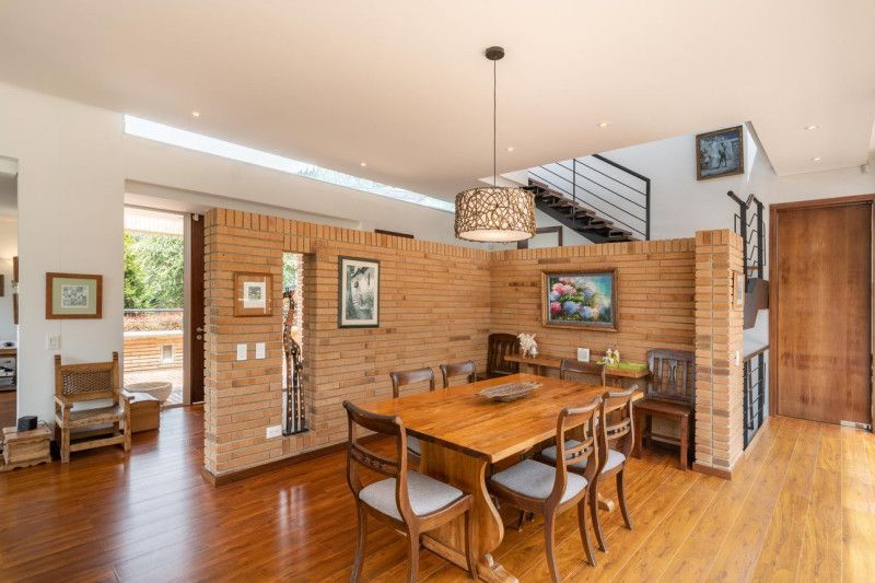 Casa en venta Cundinamarca La Calera La Calera 310 m2 Habitaciones 4 Baños 6 Garajes 4 Precio $2250000000