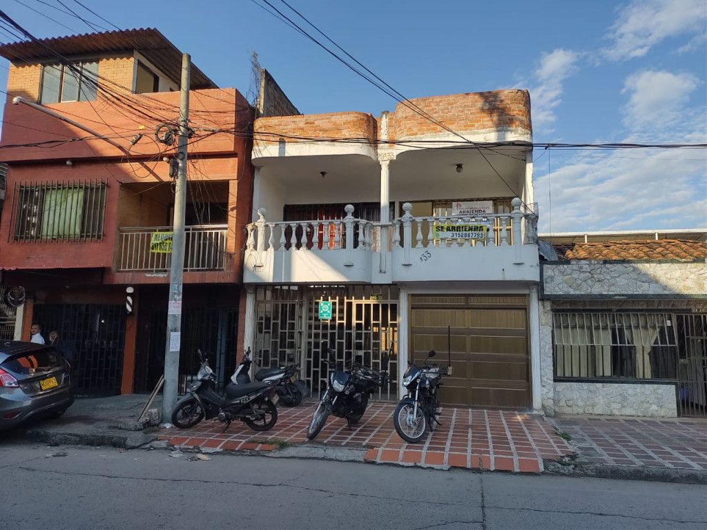 Casa en arriendo Valle Del Cauca Cali Santa Elena 278 m2 Habitaciones 2 Baños 1 Garajes 0 Precio $680000