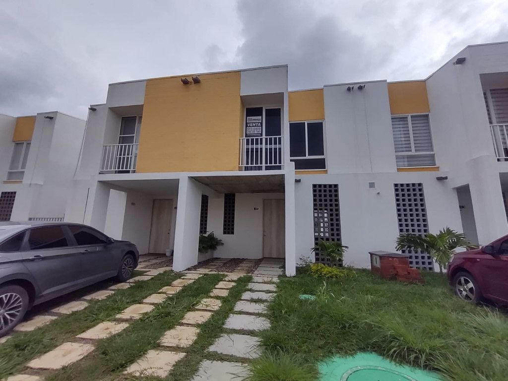 Casa en venta Valle Del Cauca Jamundí Cn Almendros Del Castillo 83 m2 Habitaciones 3 Baños 3 Garajes 2 Precio $330000000