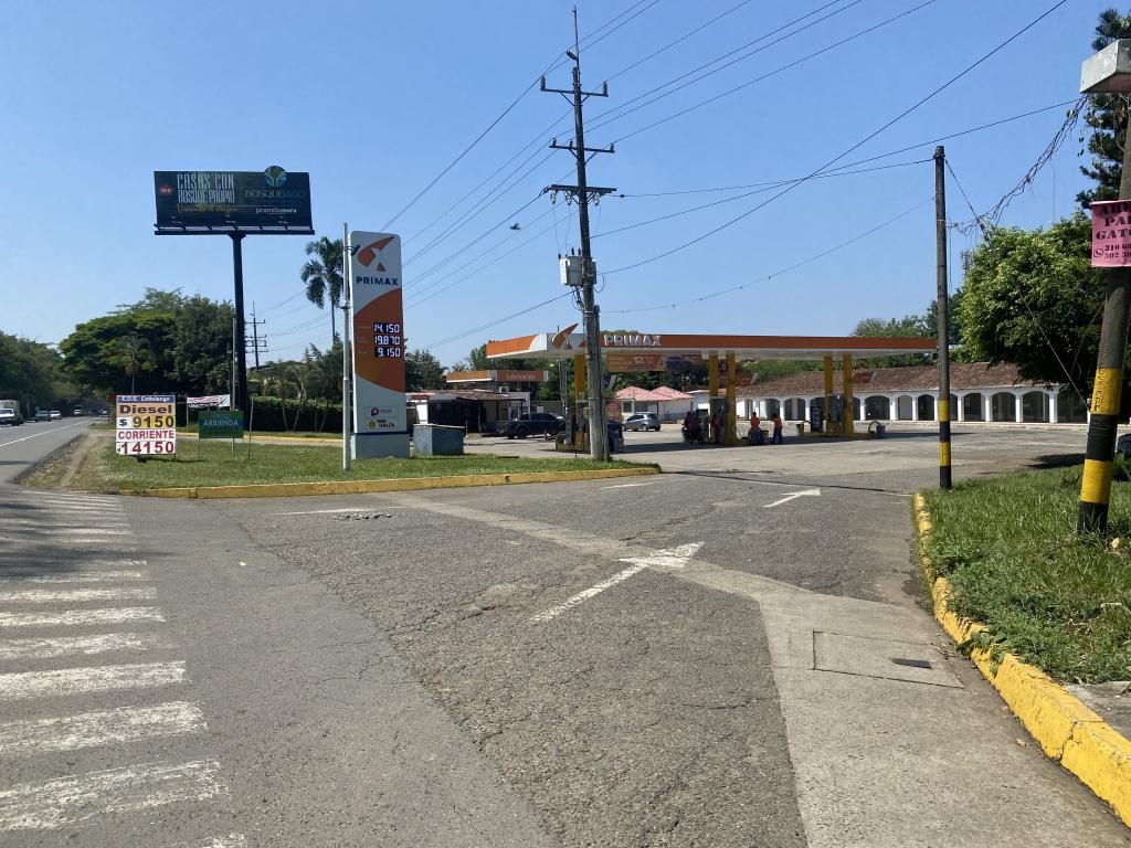 Local en arriendo Valle Del Cauca Jamundí La Aurora 28 m2 Habitaciones 0 Baños 0 Garajes 0 Precio $1500000