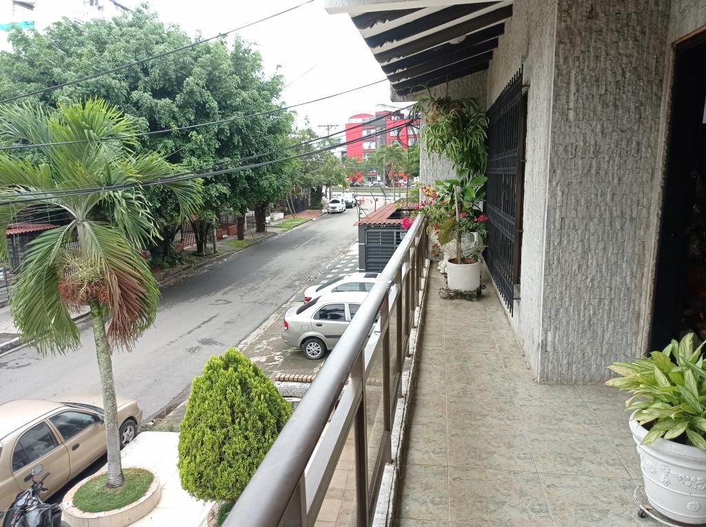 Casa en venta Valle Del Cauca Cali El Gran Limonar - Cataya 500 m2 Habitaciones 9 Baños 11 Garajes 0 Precio $800000000