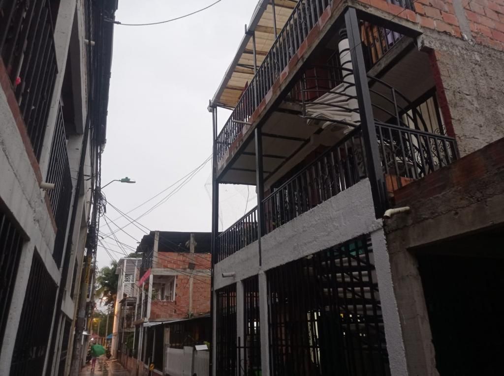 Casa en venta Valle Del Cauca Cali Valle Grande 60 m2 Habitaciones 6 Baños 3 Garajes 0 Precio $250000000