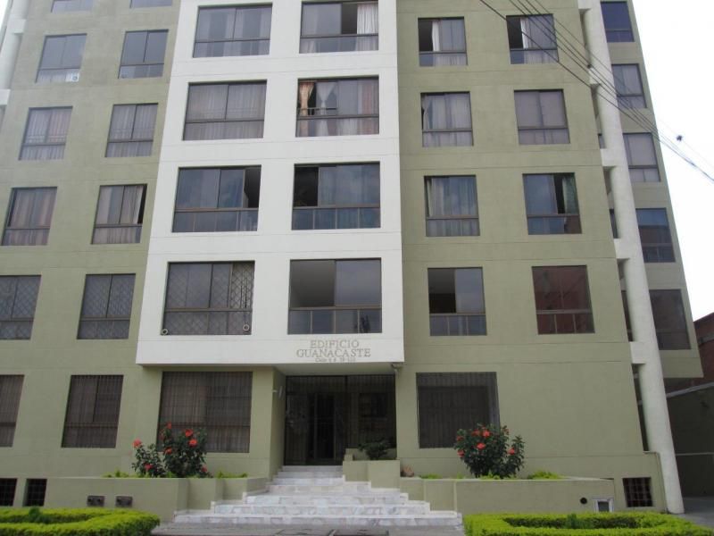 Apartamento en venta Valle Del Cauca Cali Cristóbal Colón 137 m2 Habitaciones 3 Baños 2 Garajes 2 Precio $750000000