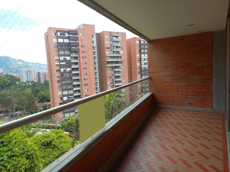 Apartamento en venta Antioquia Envigado Zúñiga 157 m2 Habitaciones 3 Baños 4 Garajes 2 Precio $1198000000