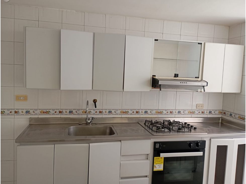 Casa en arriendo Antioquia Envigado La Mesa 120 m2 Habitaciones 3 Baños 6 Garajes 4 Precio $4000000