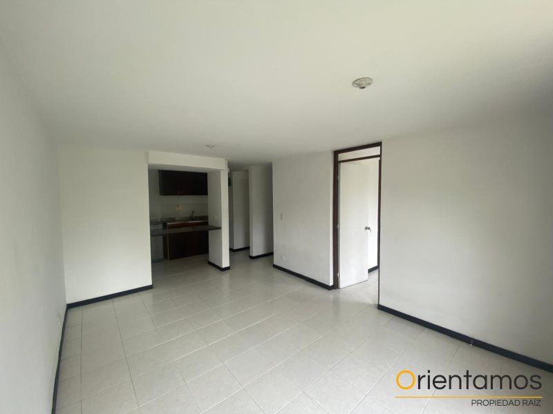 Casa en arriendo o venta Antioquia Rionegro Urbanizacion Serranias 100 m2 Habitaciones 3 Baños 2 Garajes 1 Precio venta $400000000 Precio arriendo $2100000