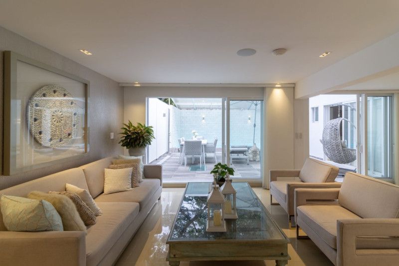 Casa en venta Valle Del Cauca Cali Granada 421 m2 Habitaciones 3 Baños 5 Garajes 3 Precio $1500000000