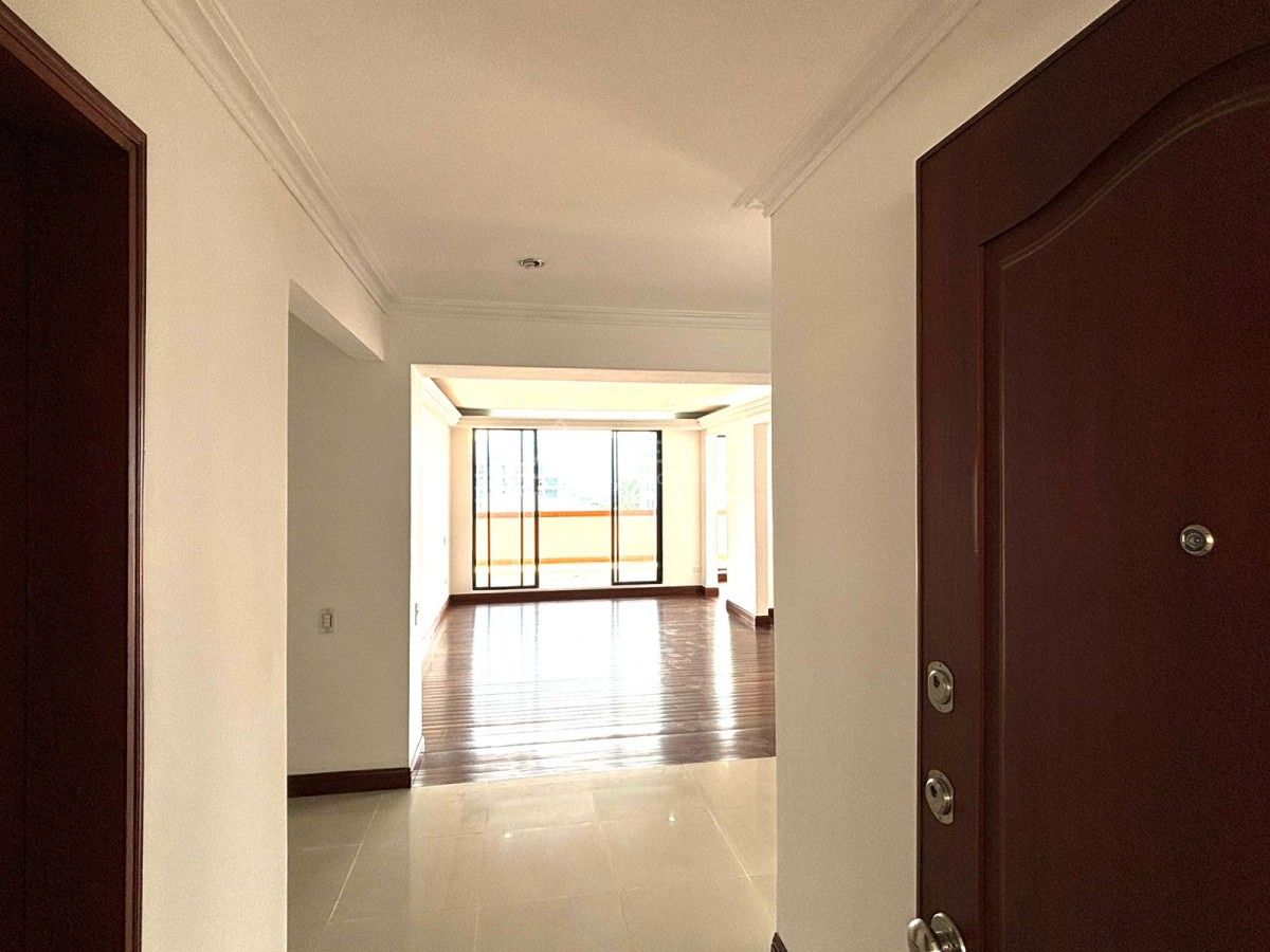 Apartamento en arriendo Risaralda Pereira Los Alpes 220 m2 Habitaciones 3 Baños 6 Garajes 4 Precio $6000000