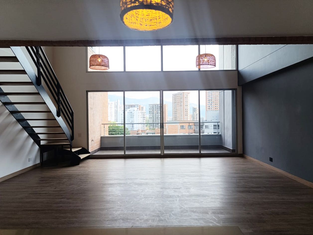 Apartamento en arriendo Antioquia Medellín Las Esmeraldas 200 m2 Habitaciones 3 Baños 6 Garajes 3 Precio $10700000