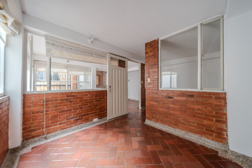 Oficina en arriendo Cundinamarca Bogotá Polo Club 34 m2 Habitaciones 0 Baños 0 Garajes 2 Precio $1000000