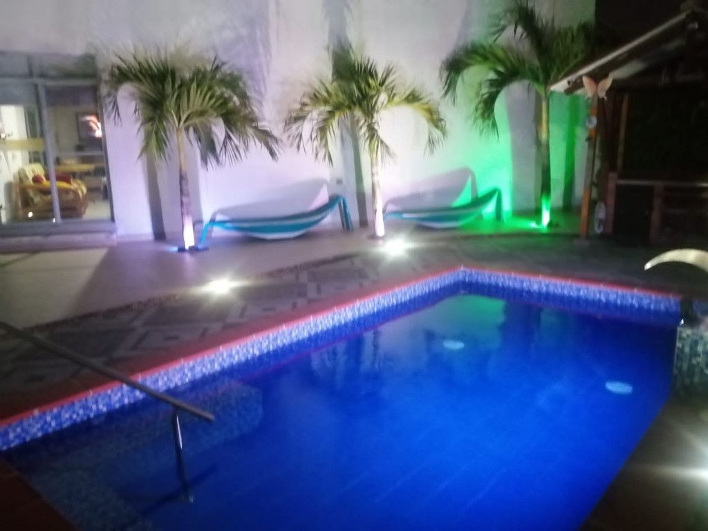 Casa en venta Cundinamarca Girardot Cn Madeira 180 m2 Habitaciones 3 Baños 4 Garajes 1 Precio $700000000