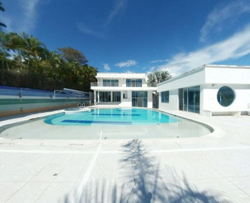 Casa en venta Tolima Melgar Melgar 1474 m2 Habitaciones 5 Baños 8 Garajes 1 Precio $1377000000