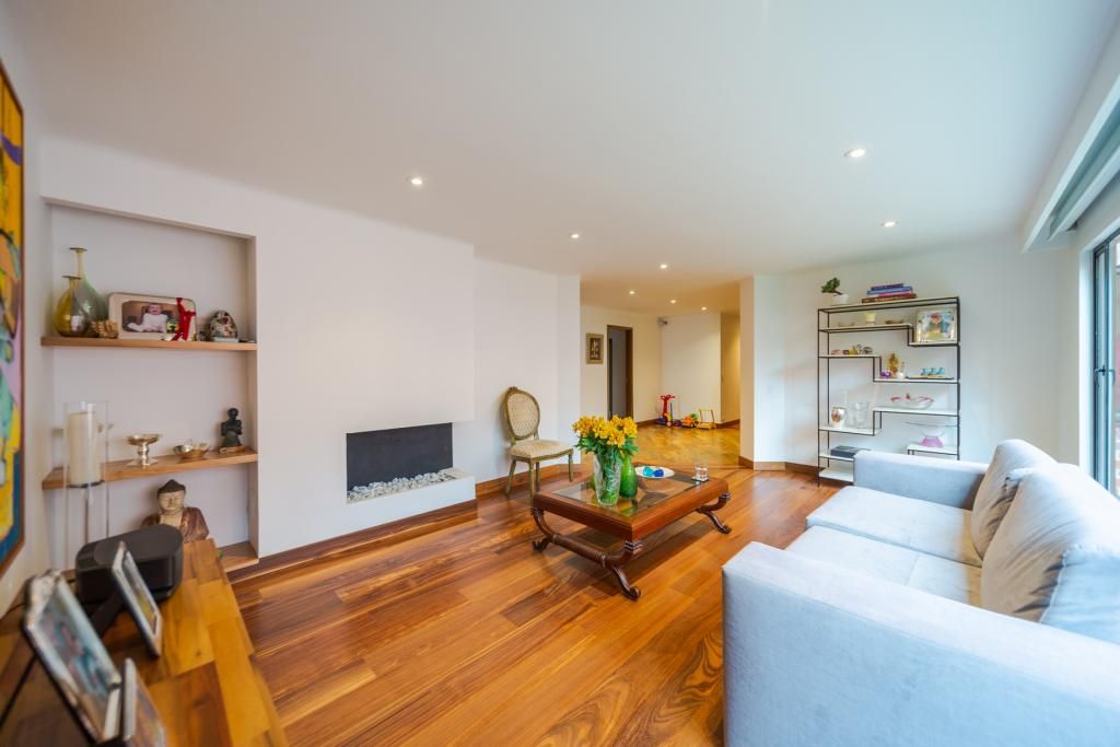 Apartamento en venta Cundinamarca Bogotá Bellavista 173 m2 Habitaciones 3 Baños 3 Garajes 2 Precio $1450000000