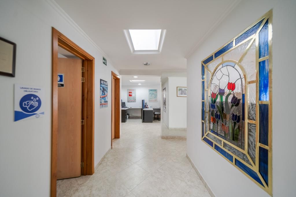 Oficina en venta Cundinamarca Bogotá Los Andes Norte 437 m2 Habitaciones 0 Baños 6 Garajes 3 Precio $2490000000