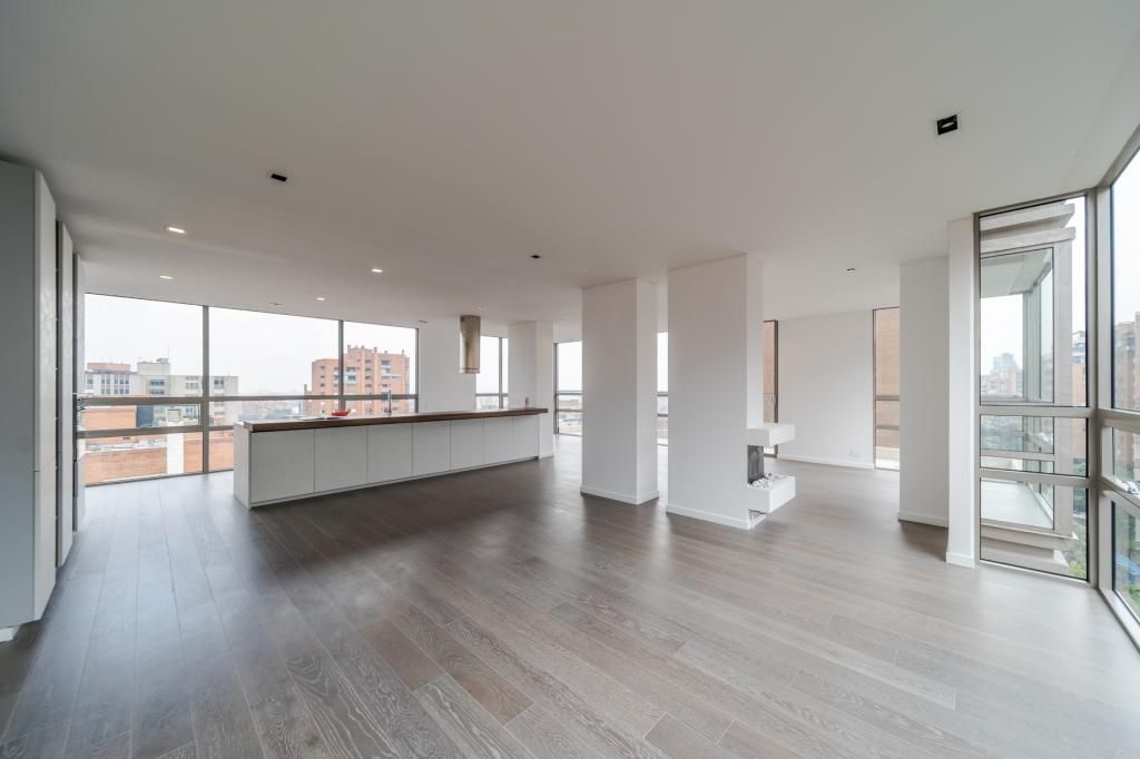 Apartamento en venta Cundinamarca Bogotá El Retiro 248 m2 Habitaciones 3 Baños 4 Garajes 3 Precio $3900000000