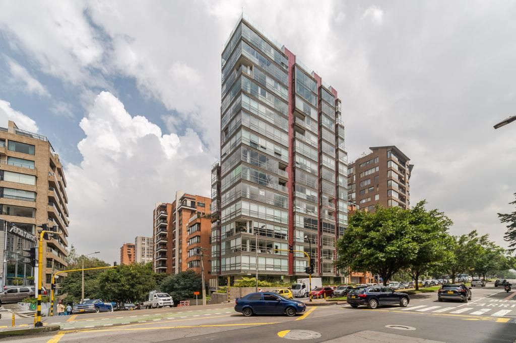 Apartamento en venta Cundinamarca Bogotá El Retiro 147 m2 Habitaciones 2 Baños 2 Garajes 2 Precio $1930000000