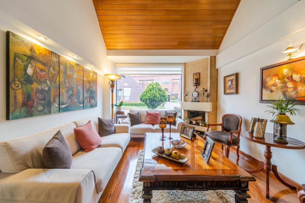 Casa en venta Cundinamarca Bogotá Prado Veraniego Norte 171 m2 Habitaciones 3 Baños 5 Garajes 2 Precio $1200000000