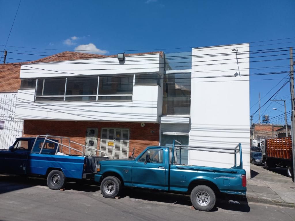 Bodega en arriendo Cundinamarca Bogotá Once De Noviembre 1100 m2 Habitaciones 0 Baños 5 Garajes 0 Precio $40000000