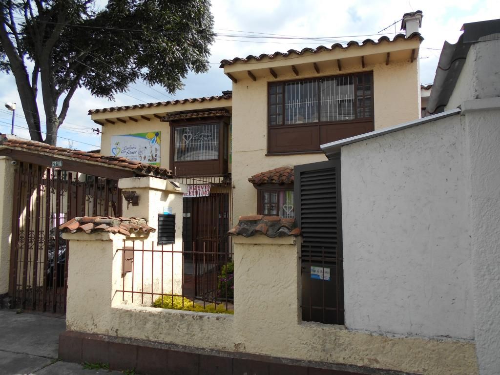 Casa en venta Cundinamarca Bogotá Estrella Del Norte 207 m2 Habitaciones 18 Baños 4 Garajes 1 Precio $1300000000