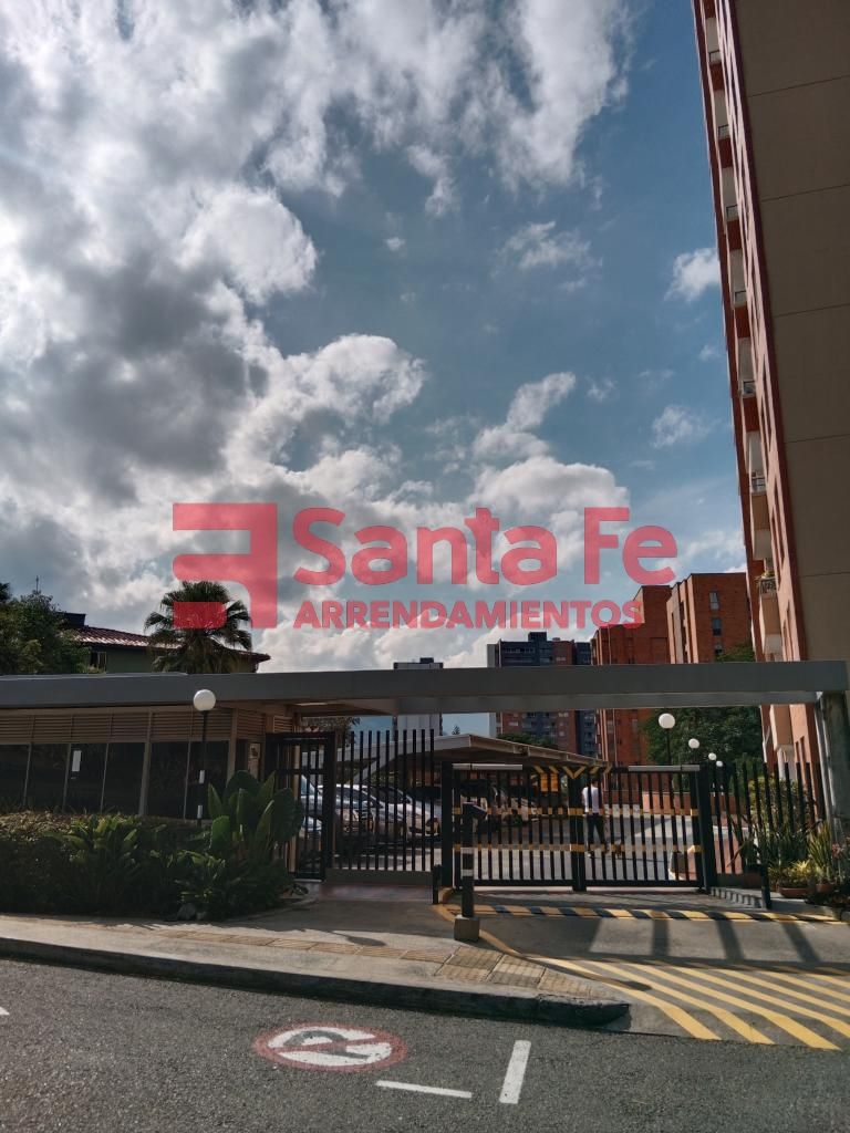 Apartamento en arriendo Antioquia Medellín La Pilarica 69 m2 Habitaciones 2 Baños 2 Garajes 2 Precio $2500000
