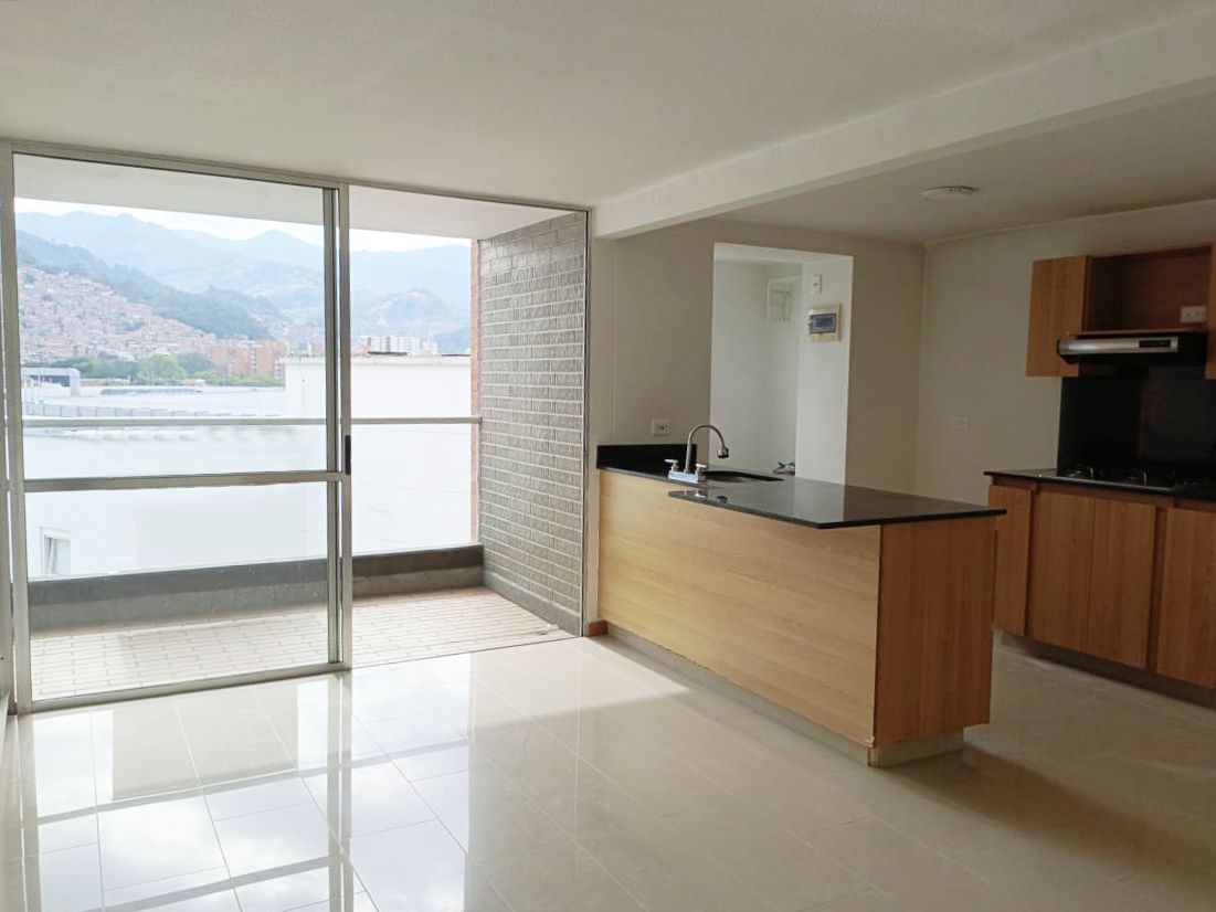 Apartamento en arriendo Antioquia Medellín La Gloria 79 m2 Habitaciones 2 Baños 2 Garajes 2 Precio $3000000