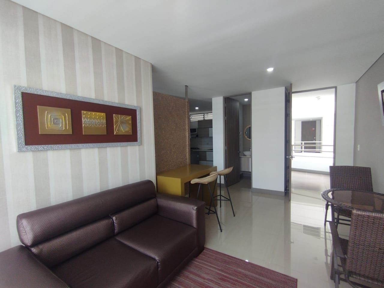 Apartamento en arriendo o venta Risaralda Pereira Los Alpes 50 m2 Habitaciones 1 Baños 2 Garajes 2 Precio venta $350000000 Precio arriendo $2800000