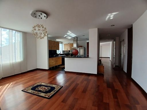 Apartamento en arriendo Cundinamarca Bogotá Niza Suba 243 m2 Habitaciones 3 Baños 8 Garajes 3 Precio $7350000