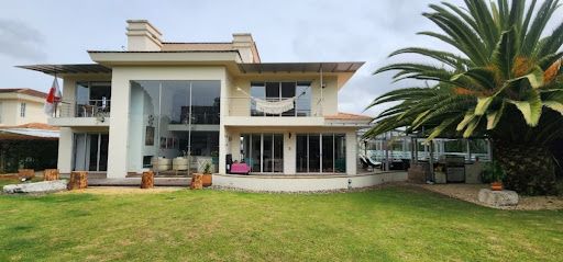 Casa en venta Cundinamarca Bogotá Casa Blanca 2072 m2 Habitaciones 5 Baños 15 Garajes 7 Precio $2950000000