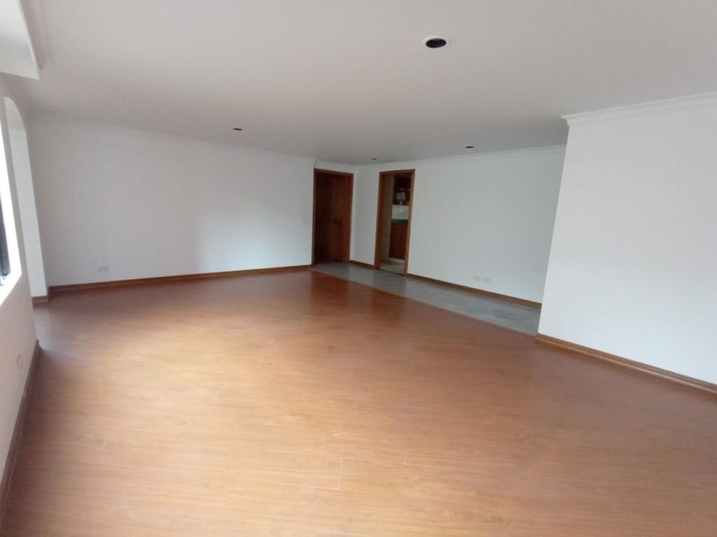 Apartamento en venta Cundinamarca Bogotá Santa Bibiana 135 m2 Habitaciones 3 Baños 4 Garajes 2 Precio $800000000