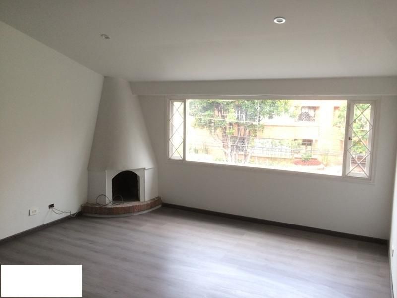 Casa en venta Cundinamarca Bogotá Santa Barbara Central 318 m2 Habitaciones 4 Baños 4 Garajes 4 Precio $1700000000