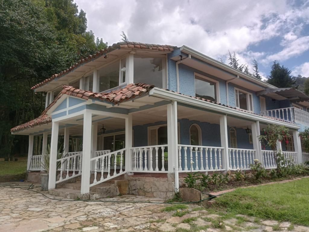 Casa en arriendo Cundinamarca Bogotá Bogotá 430 m2 Habitaciones 3 Baños 5 Garajes 6 Precio $10450000