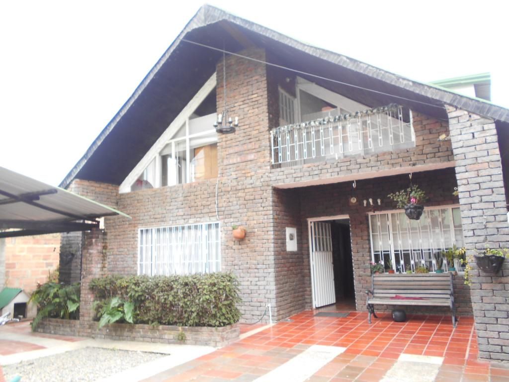 Casa en venta Cundinamarca Tocancipá Sector Norte 240 m2 Habitaciones 6 Baños 4 Garajes 4 Precio $690000000