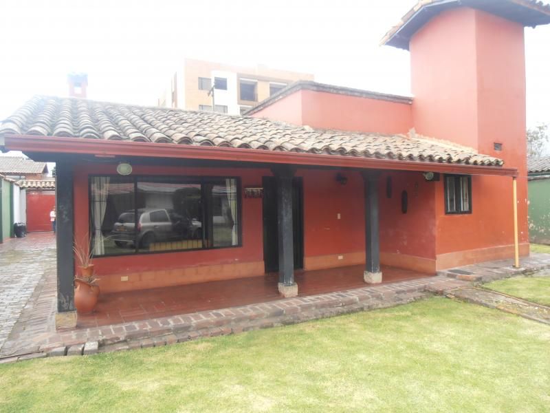 Casa en venta Cundinamarca Chía Laura Vicuña 213 m2 Habitaciones 3 Baños 2 Garajes 0 Precio $1250000000