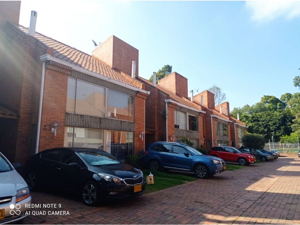 Casa en venta Cundinamarca Bogotá Parque Popular Salitre 126 m2 Habitaciones 3 Baños 3 Garajes 2 Precio $880000000