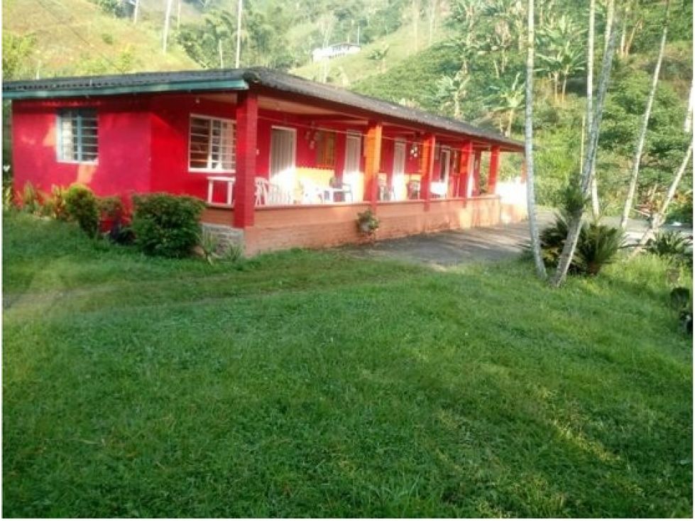 Finca en venta Caldas Chinchiná Chinchiná 100 m2 Habitaciones 4 Baños 2 Garajes 0 Precio $800000000