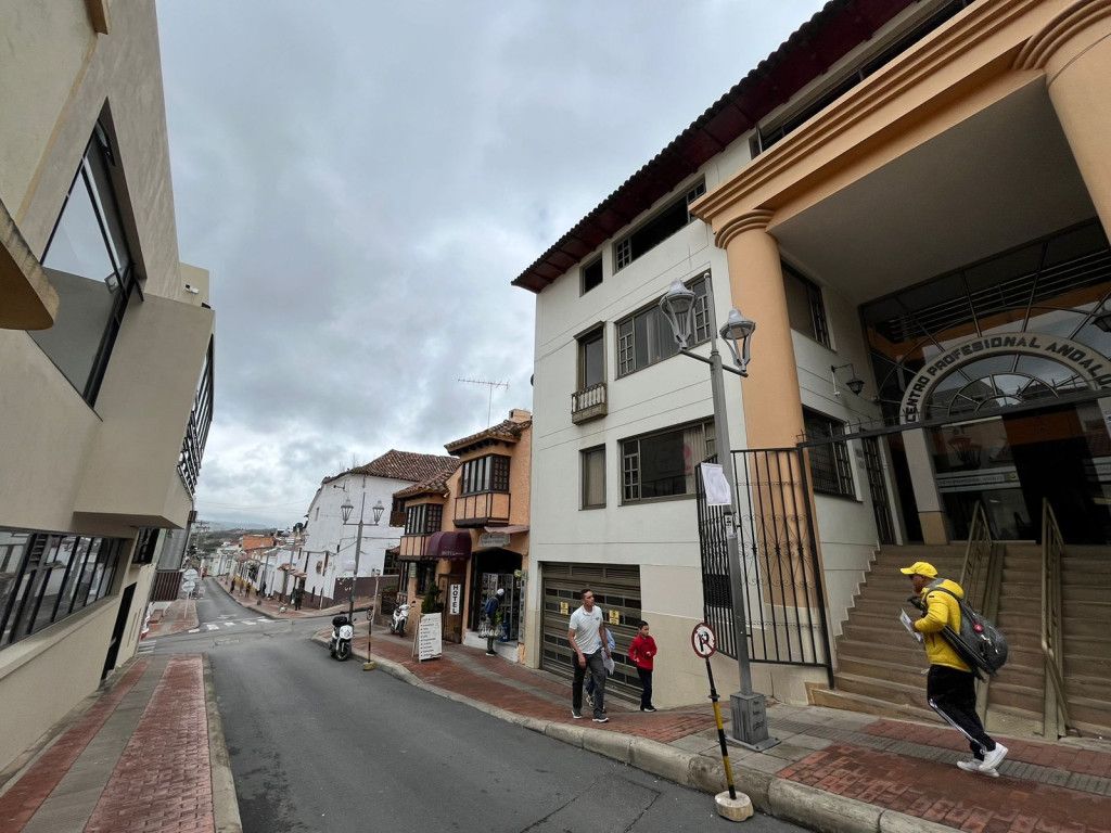 Oficina en venta Boyacá Tunja Centro Histórico 53 m2 Habitaciones 0 Baños 0 Garajes 1 Precio $240000000