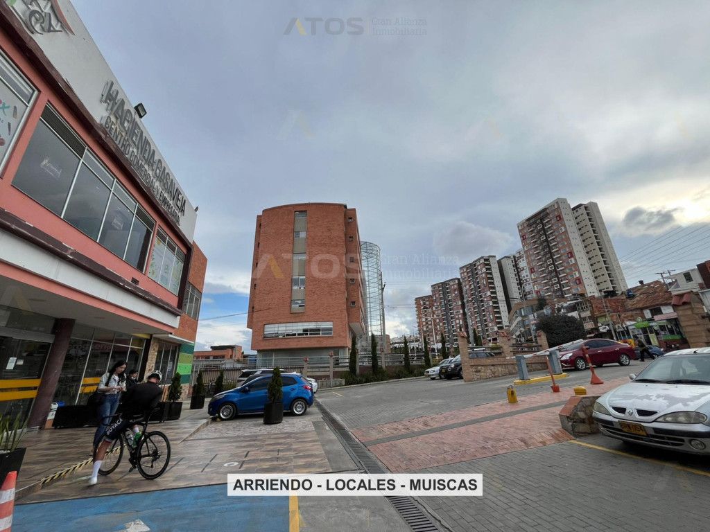 Local en arriendo Boyacá Tunja Capitolio 225 m2 Habitaciones 0 Baños 0 Garajes 0 Precio $10500000