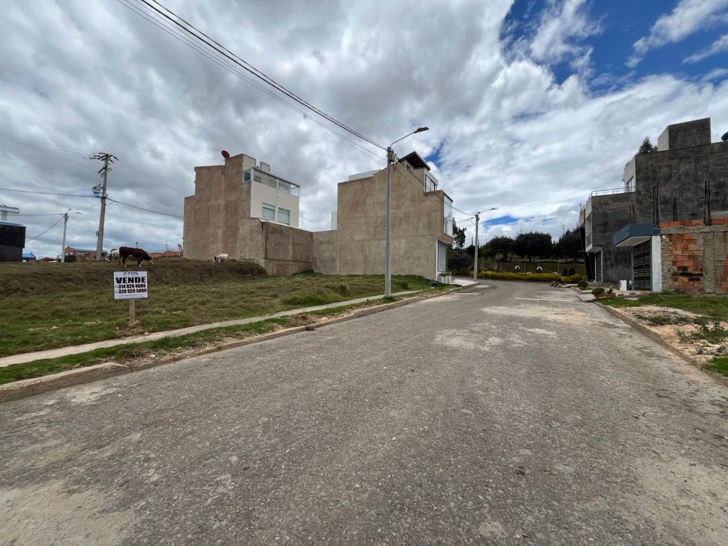 Lote en venta Boyacá Tunja Cn Santa Helena 78 m2 Habitaciones 0 Baños 0 Garajes 0 Precio $160000000