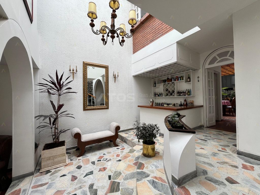 Casa en venta Boyacá Tunja Mezopotamia 280 m2 Habitaciones 5 Baños 4 Garajes 2 Precio $680000000