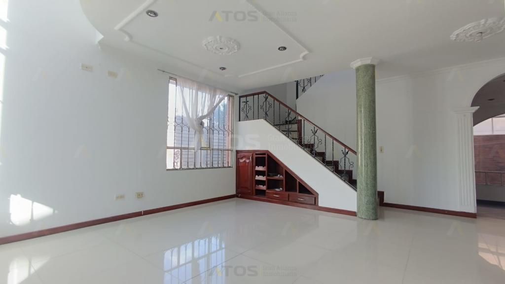 Casa en venta Boyacá Tunja Asd 175 m2 Habitaciones 6 Baños 4 Garajes 1 Precio $480000000