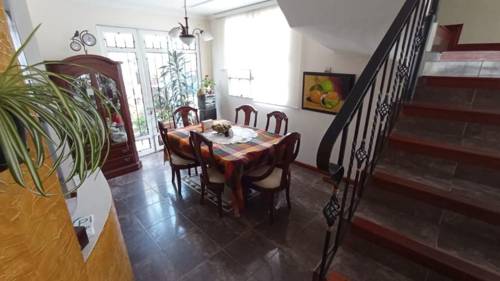 Casa en venta Boyacá Tunja Asd 273 m2 Habitaciones 4 Baños 5 Garajes 1 Precio $430000000