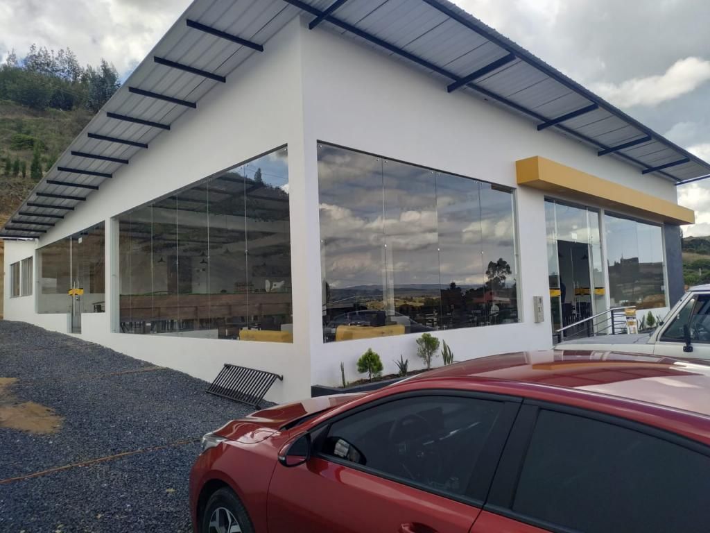 Local en venta Boyacá Tunja Tunja 414 m2 Habitaciones 0 Baños 8 Garajes 1 Precio $1400000000