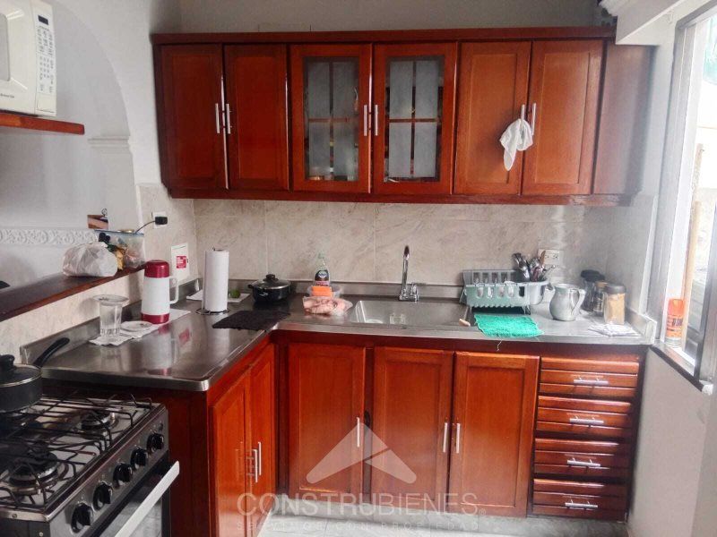 Apartamento en venta Antioquia Sabaneta Restrepo Naranjo 110 m2 Habitaciones 4 Baños 2 Garajes 0 Precio $350000000