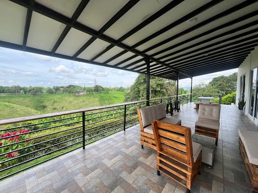 Casa en venta Risaralda Pereira Pereira 300 m2 Habitaciones 3 Baños 13 Garajes 22 Precio $1600000000